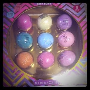 Bath bombs
